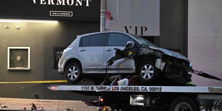 Los Angeles | A vehicle rushes on a crowd, the driver arrested