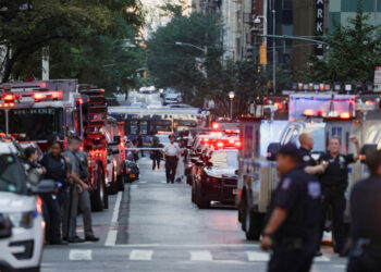Shooting in New York | A police officer and the dead suspect, two civilians affected