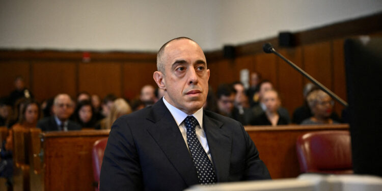 The appointment as a judge of a very close to Trump makes a stir in the Senate