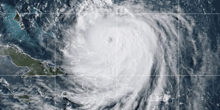 Category 4 | Hurricane Erin forces evacuations in North Carolina