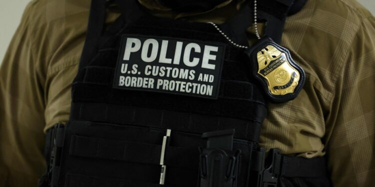 Controversy after the arrest of two firefighters by the immigration police