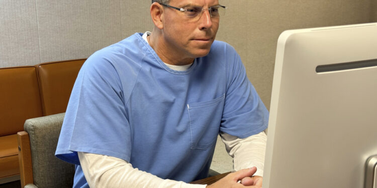 Erik Menendez’s parole refused by a judicial commission