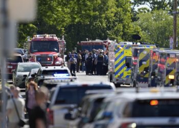 Minneapolis shooting | Two children killed in the church of a Catholic school
