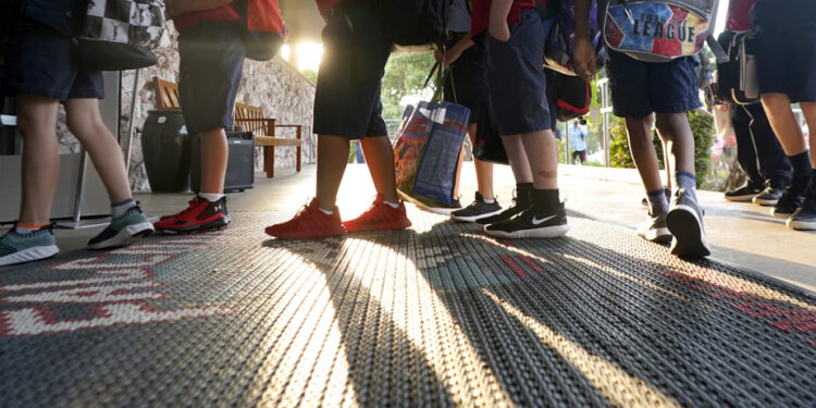 Texas | A judge blocks a law imposing that the 10 commandments appear in schools