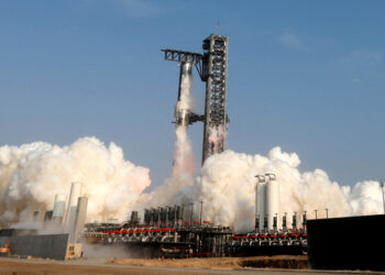 Trump wants to lighten regulations to strengthen the American space industry