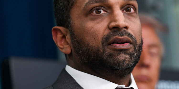 FBI | Three shaped officials denounce the “politicization” of the federal police