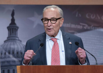 Possible government paralysis | Democrats demand to meet Trump