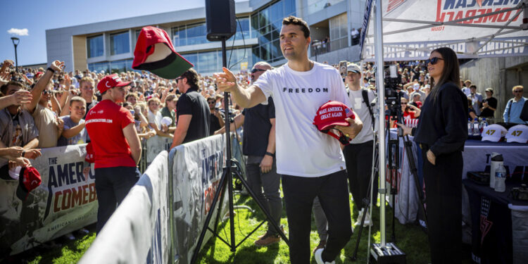 Read the various opinion texts published since September 10 on the death of Kirk