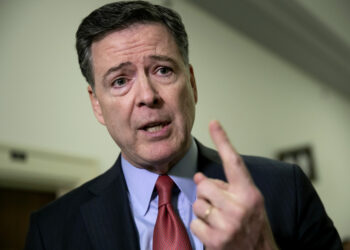 Trump concretizes his promises of revenge | Former FBI director accused