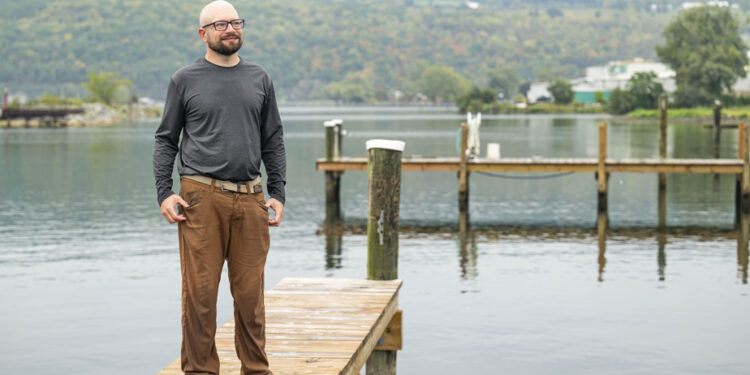 A body of water that goes boom | Why is this lake belching?