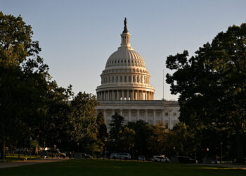 Budgetary paralysis | Massive layoffs are “imminent”