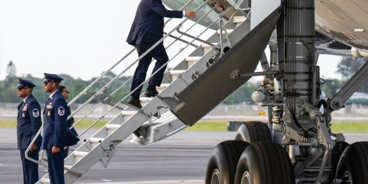 Donald Trump begins trip to Asia on Friday, where he will meet Xi Jinping