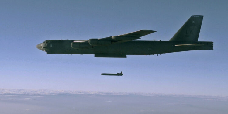 Donald Trump repeats his desire to carry out nuclear weapons tests