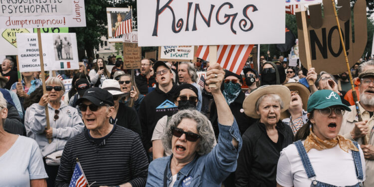 “No Kings” Protest Day | Millions of demonstrators expected this Saturday