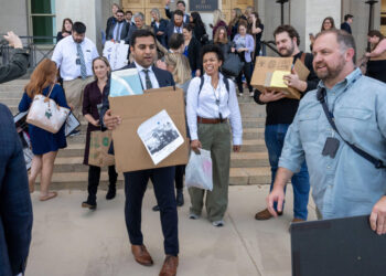 Restrictions imposed by Washington | Journalists leave the Pentagon in protest