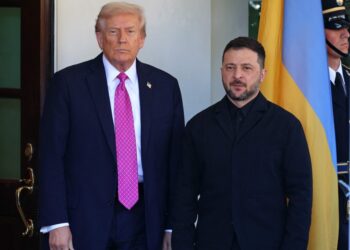 Volodymyr Zelensky at the White House | Trump refuses to commit to supplying Tomahawk missiles