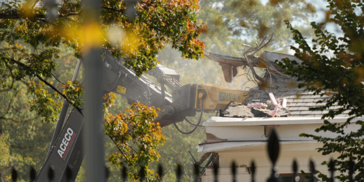 White House Ballroom | Much of the east wing will be destroyed