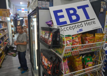 A few hours away from a longevity record for budgetary paralysis