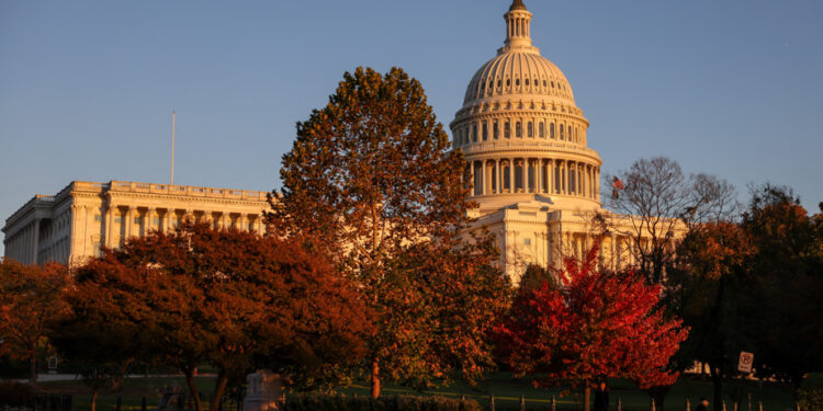Court overturns Texas redistricting, favoring Republicans