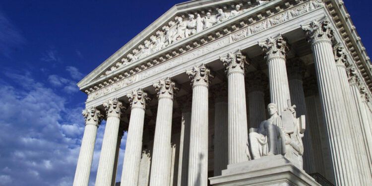 Food aid | Supreme Court suspends order forcing distribution of benefits