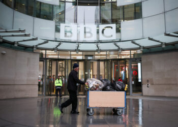 Misleading BBC montage | Trump to sue broadcaster for up to $5 billion