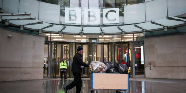 Misleading BBC montage | Trump to sue broadcaster for up to $5 billion