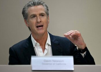 Redistricting of the electoral map | Justice Department sues California governor