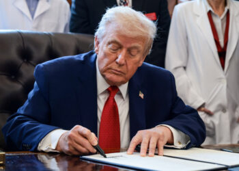 Donald Trump announces classifying marijuana as a less dangerous drug