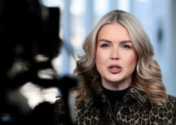 Karoline Leavitt, White House spokesperson, announces she is pregnant