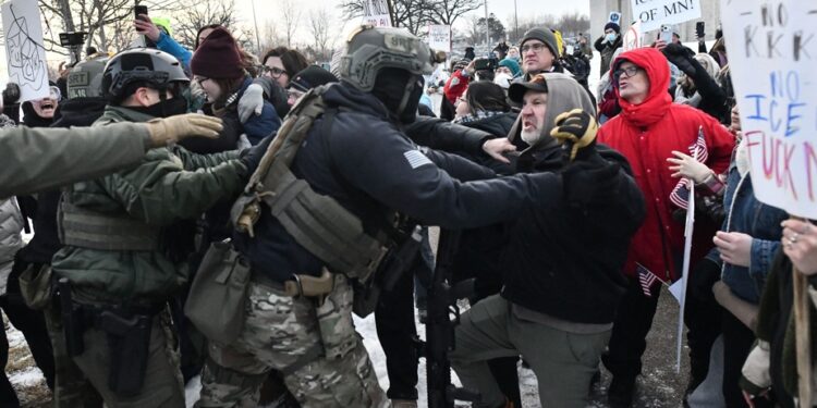 After a death in Minneapolis | Two people injured by immigration officers in Portland