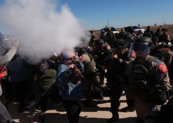 Child threatened with expulsion | Peaceful protest dispersed by tear gas in Texas
