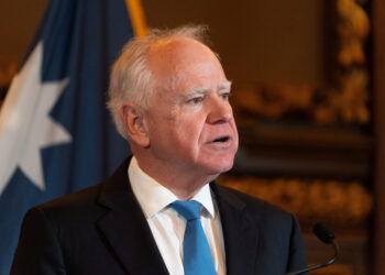 Former running mate of Kamala Harris | Tim Walz renounces his re-election as governor