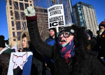 Judge refuses to block immigration police operations