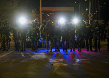 Minneapolis | Clashes between protesters and ICE continue