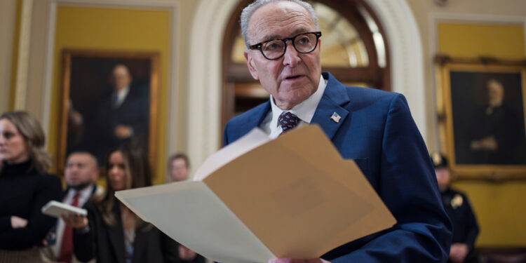 Partial budgetary paralysis | Democrats call for stricter supervision of immigration police