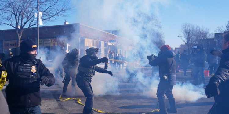 Protester shot dead in Minneapolis | Anger and indignation