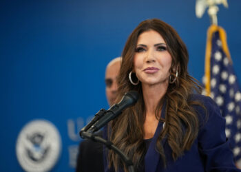 Protests in Minneapolis | Kristi Noem accuses Democrats of “encouraging violence”