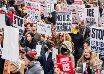 Woman killed by immigration police | Protesters descend on several major cities