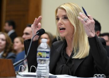 Democrats accuse attorney general of “covering up” the Epstein affair