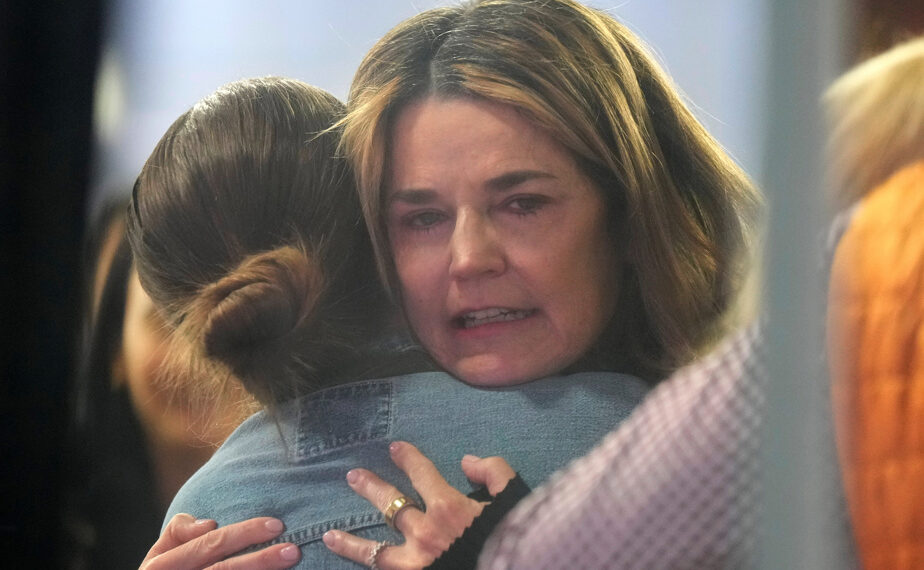 Abduction of his mother | An American television star recounts his “ordeal”